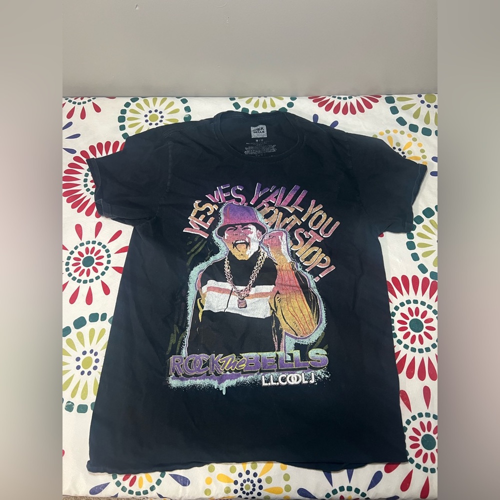 LL Cool J HIP HOP Men Black Rock The Bells Short Graphic Tee Size: M